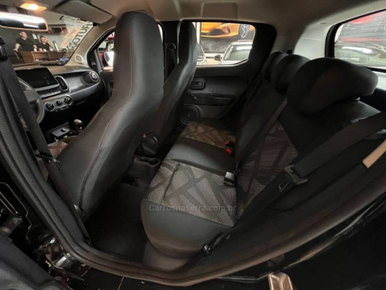 FIAT - MOBI - 2025/2025 - Preta - R$ 61.900,00