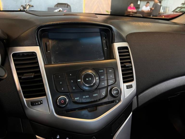 CHEVROLET - CRUZE - 2013/2013 - Cinza - R$ 57.900,00
