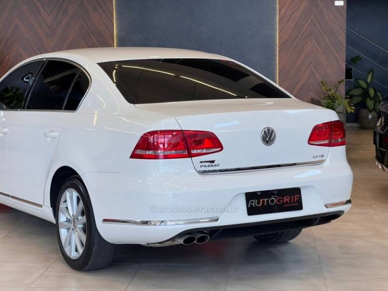 VOLKSWAGEN - PASSAT - 2012/2012 - Branca - R$ 63.900,00