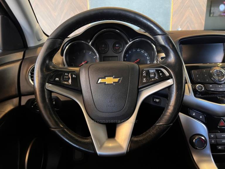 CHEVROLET - CRUZE - 2014/2014 - Branca - R$ 72.900,00