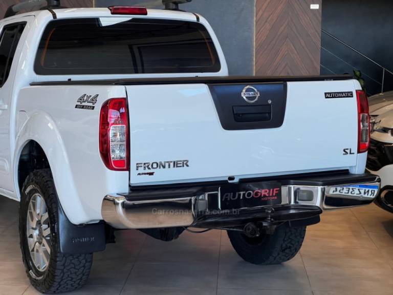 NISSAN - FRONTIER - 2015/2015 - Branca - R$ 105.900,00