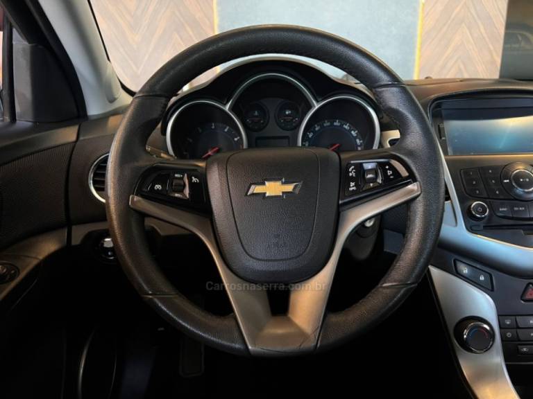 CHEVROLET - CRUZE - 2013/2013 - Cinza - R$ 57.900,00