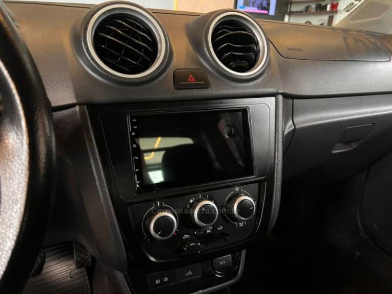 VOLKSWAGEN - SAVEIRO - 2012/2012 - Branca - R$ 48.900,00