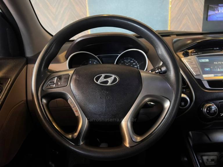 HYUNDAI - IX35 - 2011/2012 - Branca - R$ 49.900,00