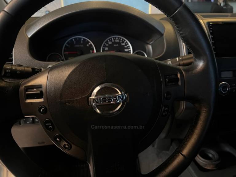 NISSAN - FRONTIER - 2015/2015 - Branca - R$ 105.900,00