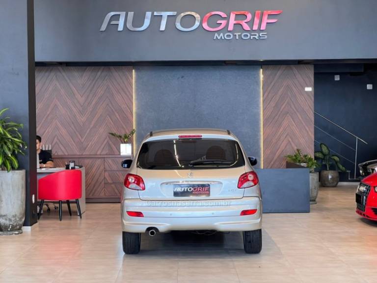 PEUGEOT - 207 - 2012/2013 - Bronze - R$ 27.900,00