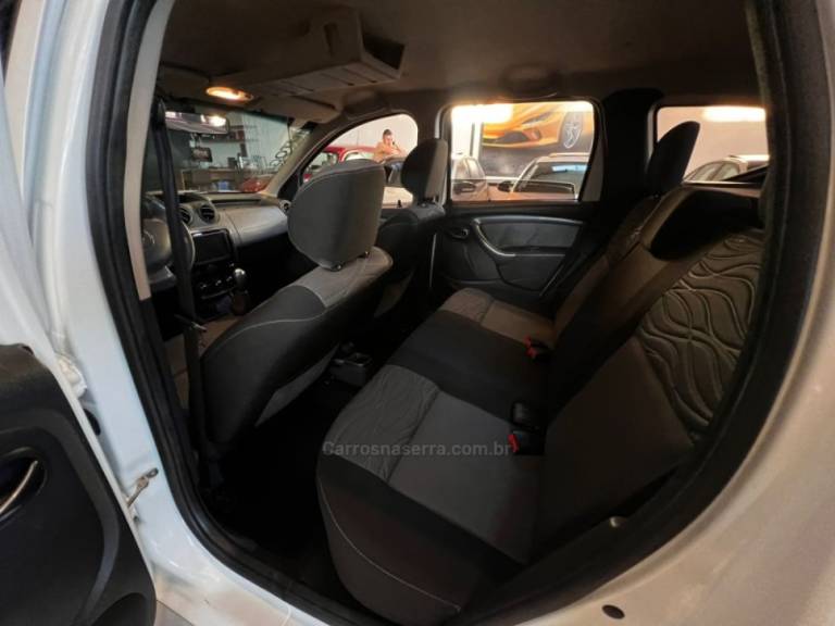 RENAULT - DUSTER - 2012/2013 - Branca - R$ 55.900,00