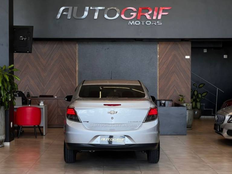 CHEVROLET - PRISMA - 2015/2015 - Prata - R$ 51.900,00