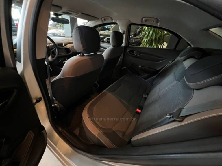 CHEVROLET - PRISMA - 2015/2015 - Prata - R$ 51.900,00