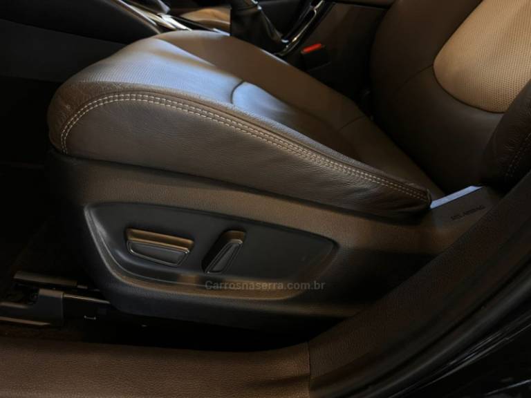 TOYOTA - COROLLA - 2021/2021 - Preta - R$ 138.900,00