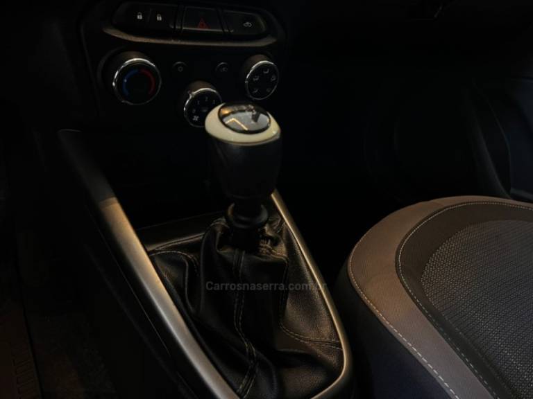 CHEVROLET - PRISMA - 2015/2015 - Prata - R$ 51.900,00