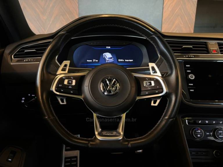 VOLKSWAGEN - TIGUAN - 2018/2018 - Preta - R$ 159.900,00