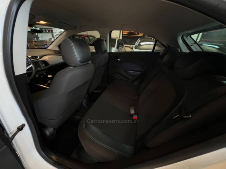 CHEVROLET - ONIX - 2018/2019 - Branca - R$ 62.900,00