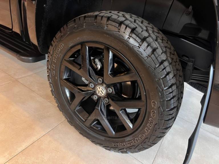 VOLKSWAGEN - AMAROK - 2019/2019 - Preta - R$ 154.900,00