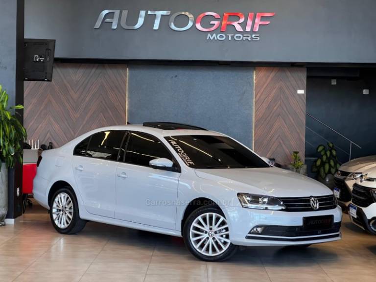VOLKSWAGEN - JETTA - 2017/2017 - Cinza - R$ 89.900,00
