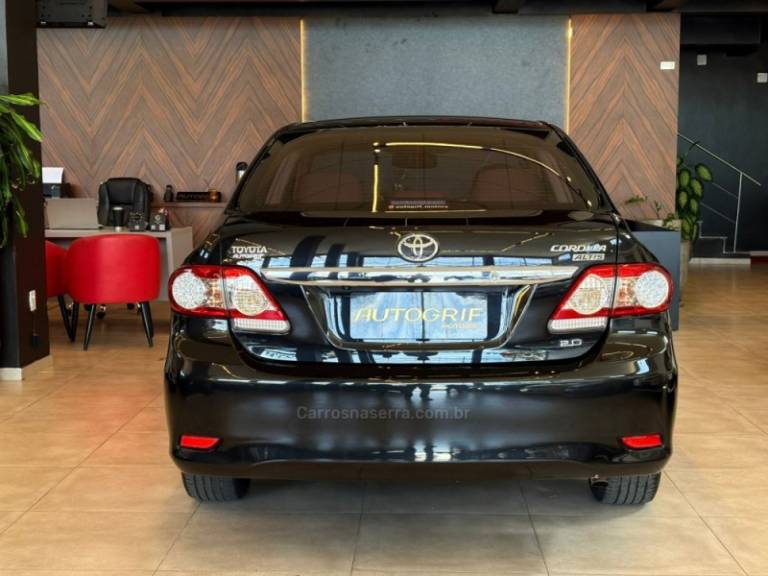 TOYOTA - COROLLA - 2014/2014 - Preta - R$ 78.900,00