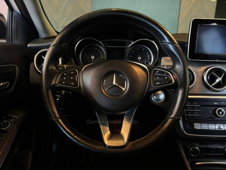 MERCEDES-BENZ - GLA 200 - 2019/2019 - Branca - R$ 133.900,00