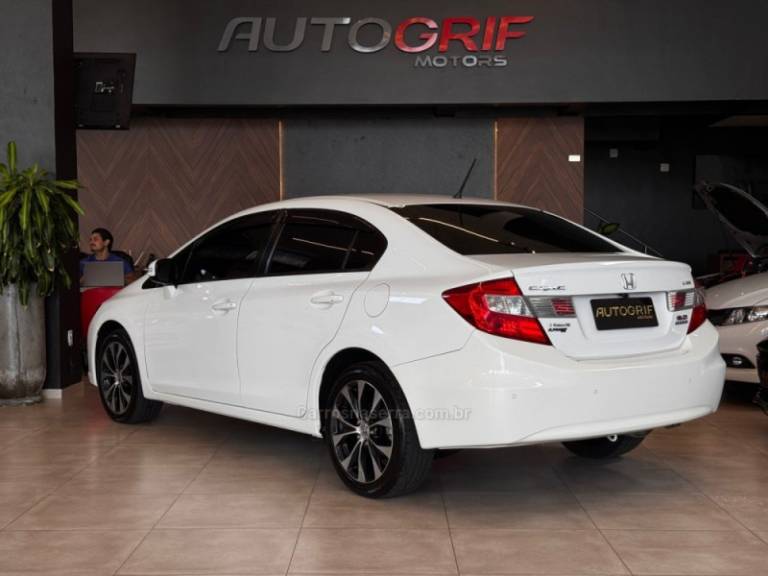 HONDA - CIVIC - 2016/2016 - Branca - R$ 81.900,00