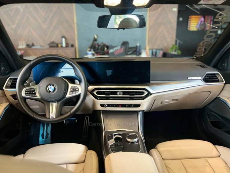 BMW - 320I - 2022/2023 - Cinza - R$ 319.900,00