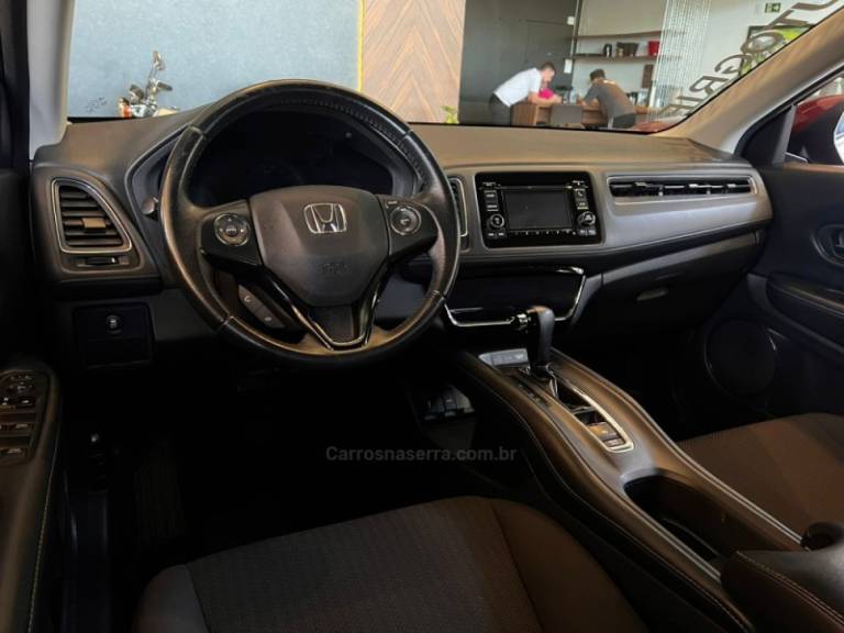 HONDA - HR-V - 2017/2017 - Vinho - R$ 91.900,00
