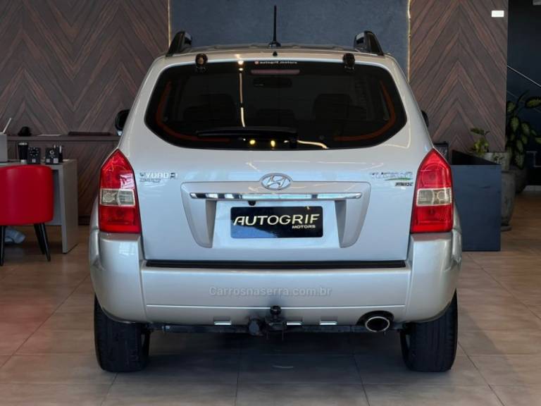 HYUNDAI - TUCSON - 2012/2013 - Prata - R$ 41.900,00