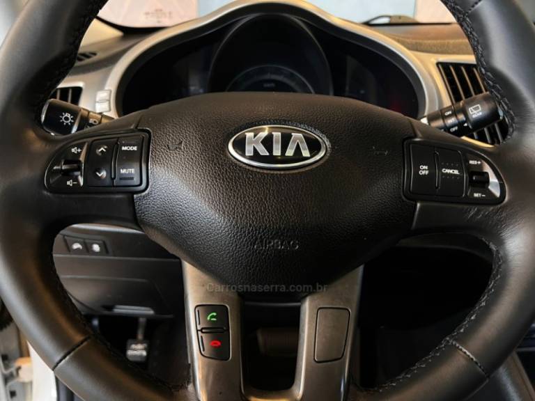 KIA MOTORS - SPORTAGE - 2016/2016 - Branca - R$ 89.900,00