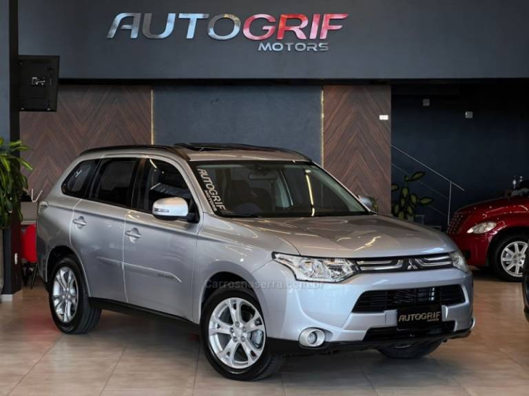 MITSUBISHI - OUTLANDER - 2015/2015 - Prata - R$ 75.900,00