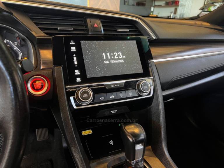 HONDA - CIVIC - 2019/2020 - Preta - R$ 146.900,00