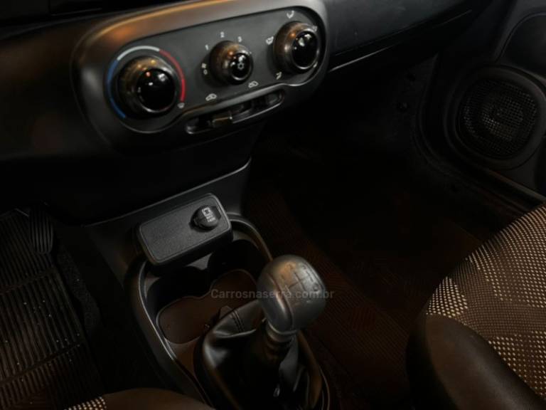 FIAT - MOBI - 2025/2025 - Preta - R$ 61.900,00