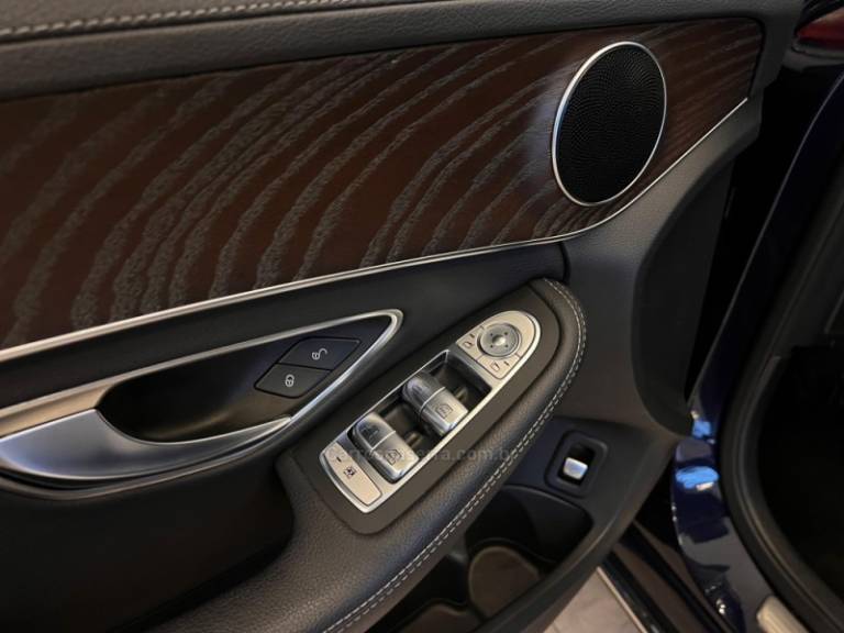 MERCEDES-BENZ - C 180 - 2019/2020 - Azul - R$ 158.900,00