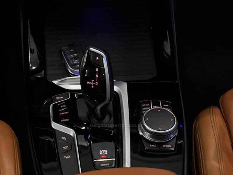 BMW - X3 - 2021/2021 - Azul - R$ 338.900,00