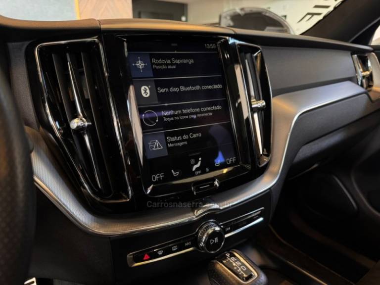 VOLVO - XC60 - 2018/2018 - Branca - R$ 159.900,00