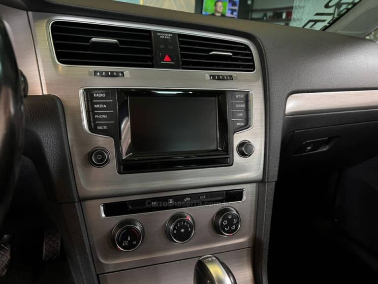 VOLKSWAGEN - GOLF - 2014/2015 - Azul - R$ 78.900,00