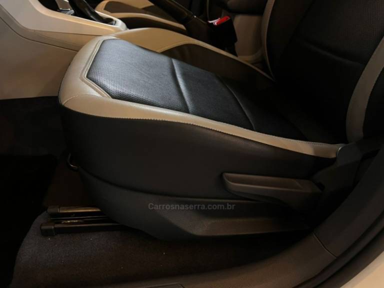 VOLKSWAGEN - T-CROSS - 2020/2020 - Branca - R$ 116.900,00