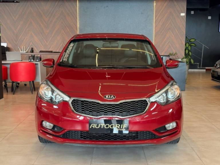 KIA MOTORS - CERATO - 2014/2014 - Vermelha - R$ 64.900,00