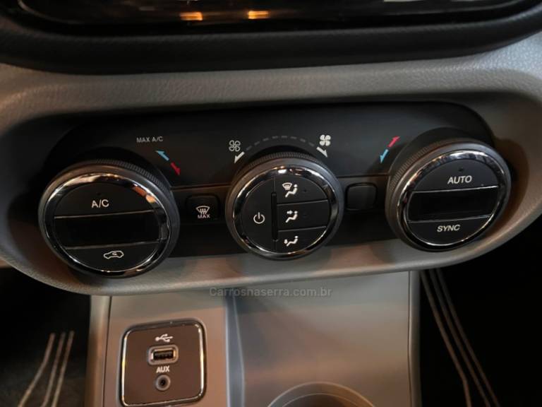 FIAT - TORO - 2018/2018 - Branca - R$ 84.900,00