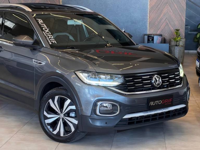 VOLKSWAGEN - T-CROSS - 2021/2021 - Cinza - R$ 121.900,00