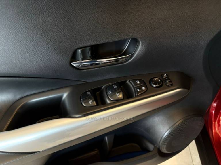 NISSAN - KICKS - 2023/2024 - Vermelha - R$ 119.900,00