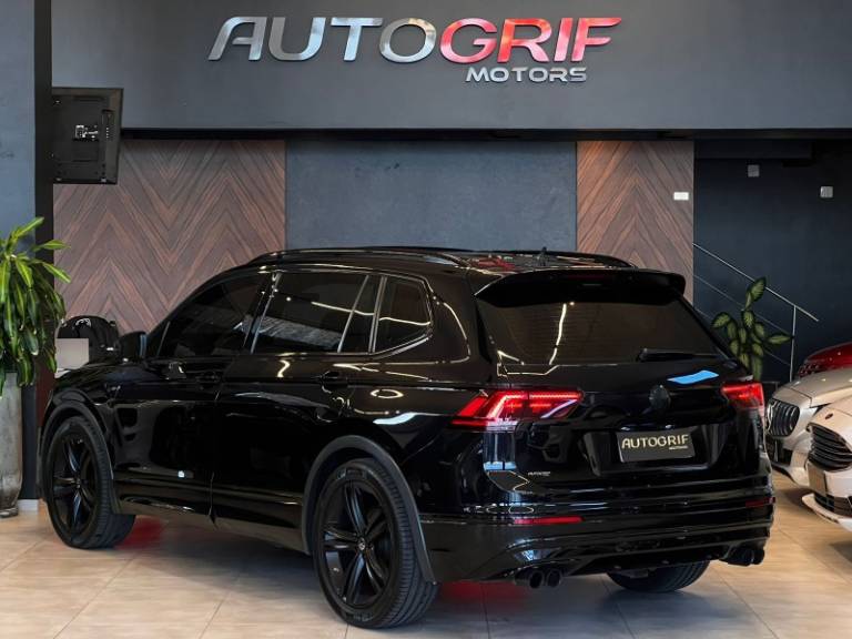 VOLKSWAGEN - TIGUAN - 2018/2018 - Preta - R$ 159.900,00