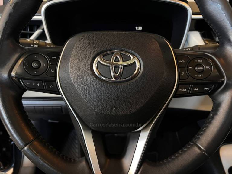 TOYOTA - COROLLA - 2021/2021 - Preta - R$ 138.900,00