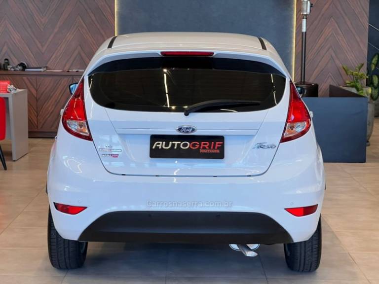 FORD - FIESTA - 2014/2014 - Branca - R$ 41.900,00