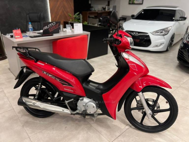 HONDA - BIZ 125 - 2014/2015 - Vermelha - R$ 12.900,00