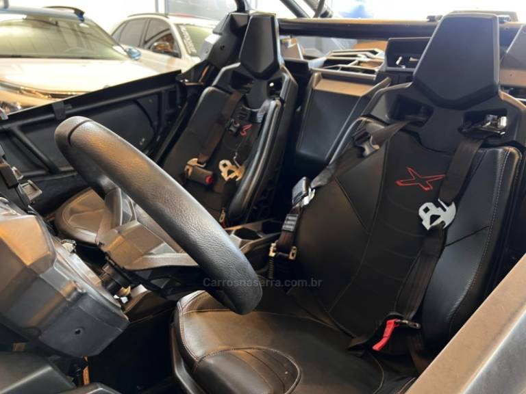 CAN-AM - MAVERICK XRS - 2018/2018 - Preta - R$ 124.900,00