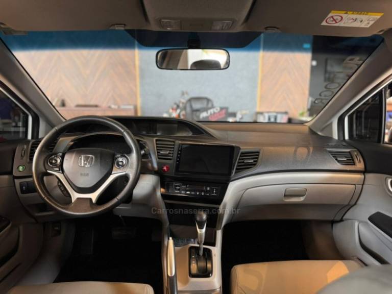 HONDA - CIVIC - 2016/2016 - Branca - R$ 81.900,00