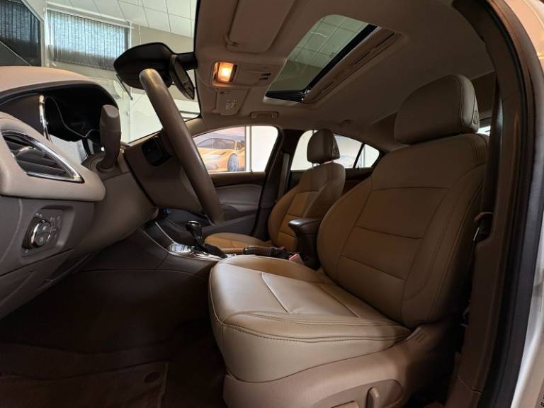 CHEVROLET - CRUZE - 2018/2018 - Prata - R$ 97.900,00