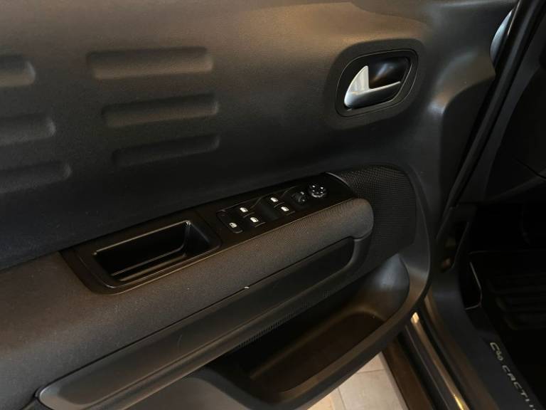 CITROËN - C4 CACTUS - 2018/2019 - Cinza - R$ 79.900,00