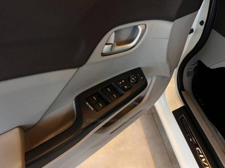 HONDA - CIVIC - 2014/2014 - Branca - R$ 72.900,00