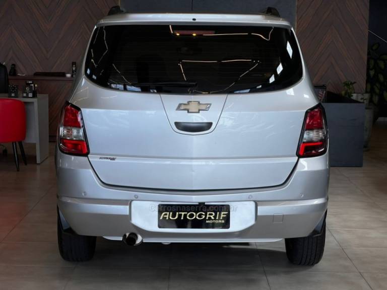 CHEVROLET - SPIN - 2018/2018 - Prata - R$ 57.900,00