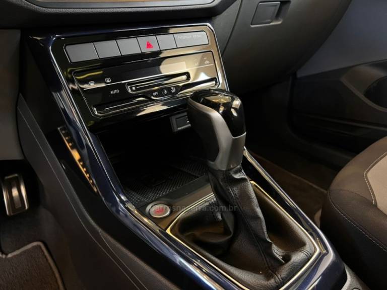 VOLKSWAGEN - T-CROSS - 2021/2022 - Prata - R$ 109.900,00