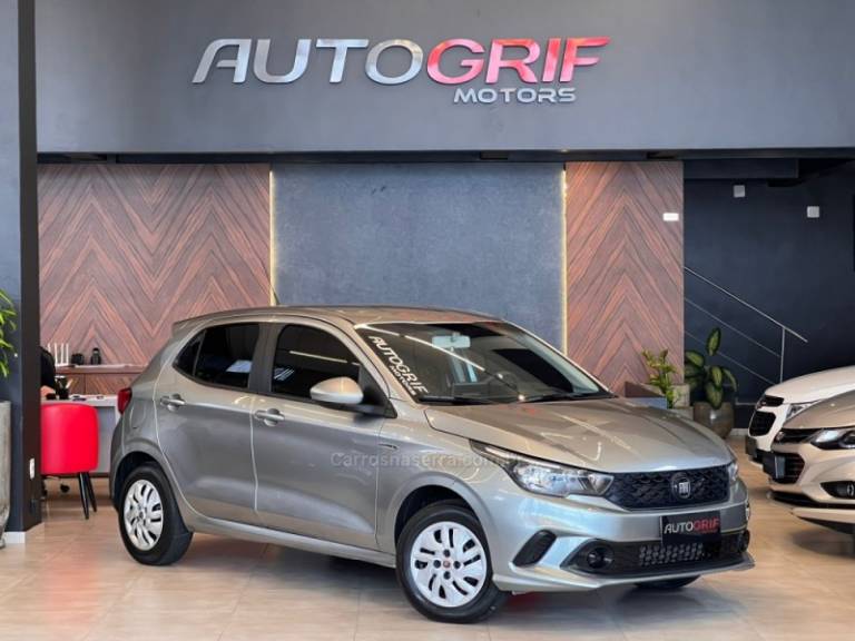 FIAT - ARGO - 2018/2019 - Prata - R$ 55.900,00